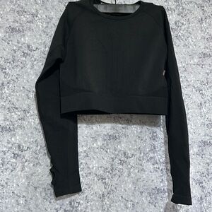 AYBL long sleeves crop top black